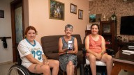 La dura historia de la familia Márquez: Tres hermanas con ataxia de Friedreich y solo una puede medicarse