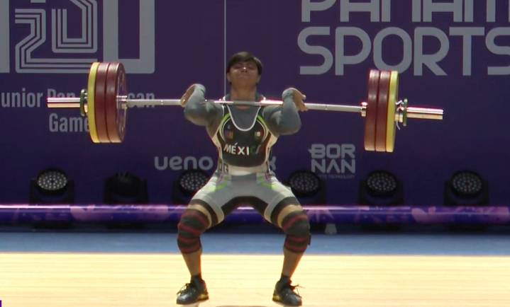 Conquista Leonardo Torres plata histórica en halterofilia juvenil