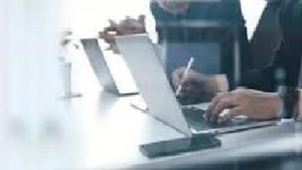 El formato híbrido es el que lidera las preferencias de los trabajadores, según encuesta