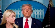 Trump Tries to Strong-arm Indiana Into Midterm Redistricting