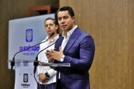 Presenta Felifer Macías la marca “Querétaro La Capital”