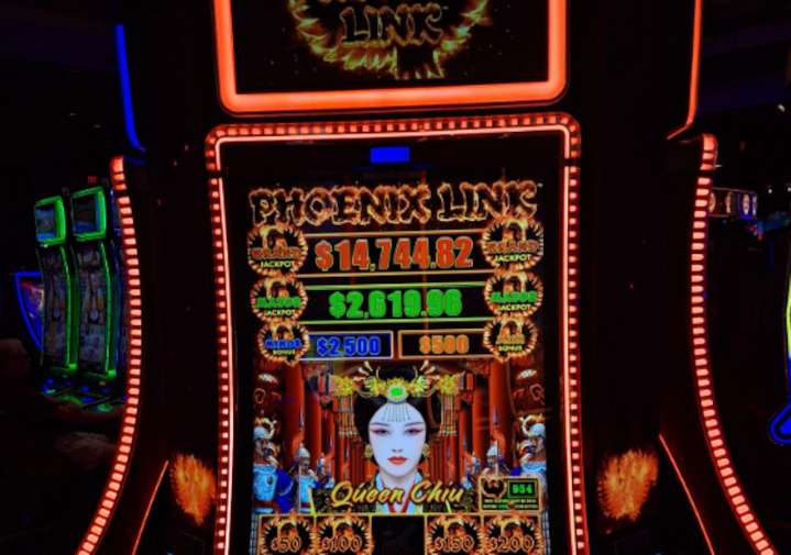 Mass. casino winner: Slots player won jackpot prize Sunday