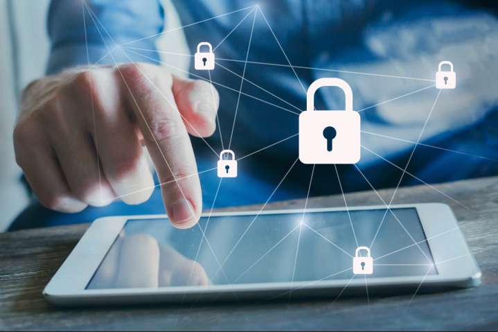 Los empleados pueden ser amenazas internas para la ciberseguridad. A continuación, le mostramos cómo proteger su organización.