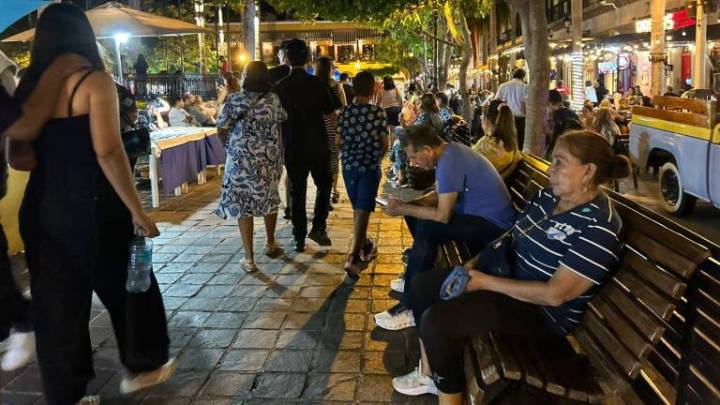 Centro Histórico de Mazatlán revive el fin de semana con cientos de visitantes