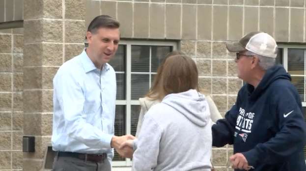 Magaziner to introduce bill making wage theft a felony