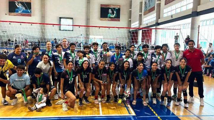 Lobas y Primos, campeones del torneo de voleibol Fenapo 2025