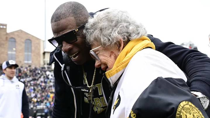 Deion Sanders Confirms Health Update With 14lb Recovery After New Promise to Miss Peggy Deion Sanders reveals a 14-pound comeback in his cancer recovery, honoring a heartfelt promise to Miss Peggy whi