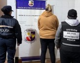 Trasladan a una mujer detenida en Quines por una causa de estafa en La Rioja