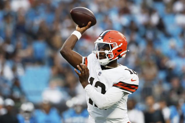 Browns rookie Shedeur Sanders throws 2 TD passes in first half of NFL preseason debut vs Panthers
