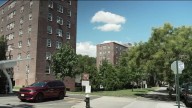 Trabajadores falsos de NYCHA roban a mujer de Brooklyn