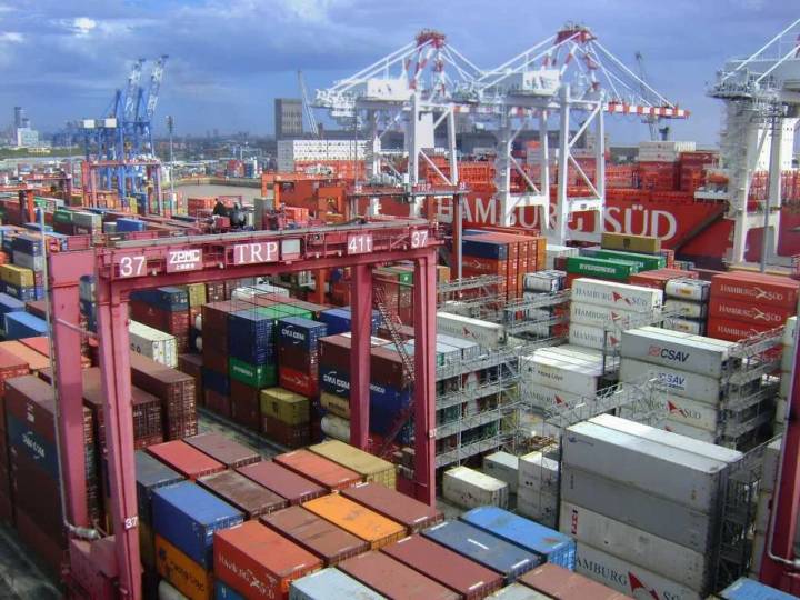 Fuerte reducción de las expectativas de ingreso de dólares por el comercio exterior