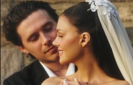 Nicola Peltz & Brooklyn Beckham Share Their Vow Renewal Photo Album, Celeb Guests Revealed! | Brooklyn Beckham, Nicola Peltz, Wedding Pictures