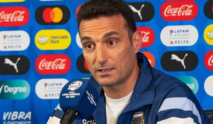 Scaloni dio la lista de seleccionados para la doble fecha de Eliminatorias