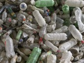 Francia denuncia bloqueo a tratado contra contaminación por plástico
