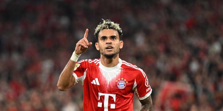 Así fue el doble túnel de Luis Díaz en el último partido con el Bayern Múnich, que es viral en redes sociales