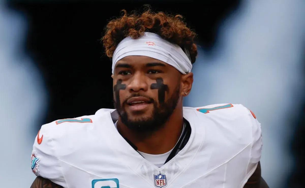 Dolphins News: Tua Tagovailoa gets crucial update on Tyreek Hill, Jaylen Waddle ahead of 2025 season kickoff