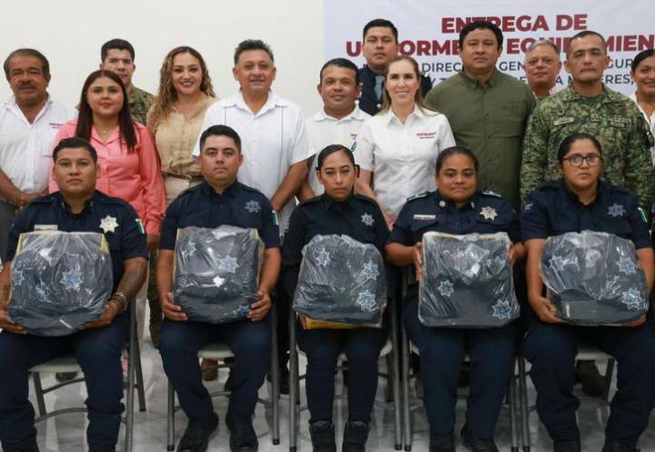 Isla Mujeres: equipan a la policía con uniformes, armas y equipo táctico