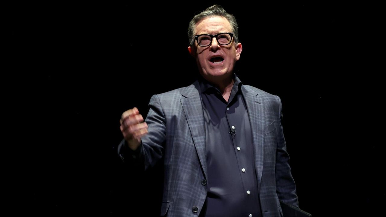 Stephen Colbert guest stars on CBS' 'Elsbeth' episode