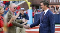 How Archie Manning got legendary Oklahoma coach to root for Texas football