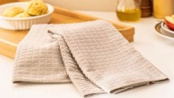 El truco exprés para limpiar los trapos de cocina, eliminar la suciedad y que queden como nuevos