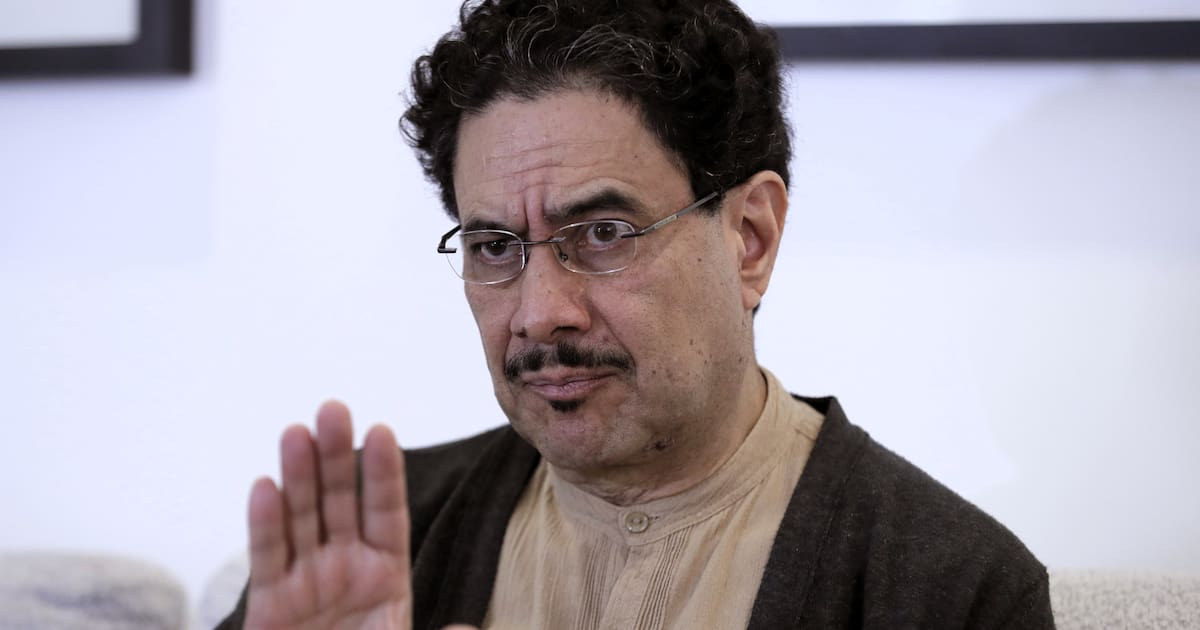 Iván Cepeda rechaza libertad de Álvaro Uribe aunque dice respetar decisión judicial