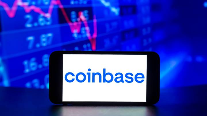 Crypto stocks tumble on Tuesday as investors go into risk