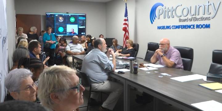 Pitt County adopts early voting plan after motion to reconsider fails