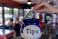 Nevada Democrats urge Treasury to clarify ‘no tax on tips’ policy ahead of implementation 
