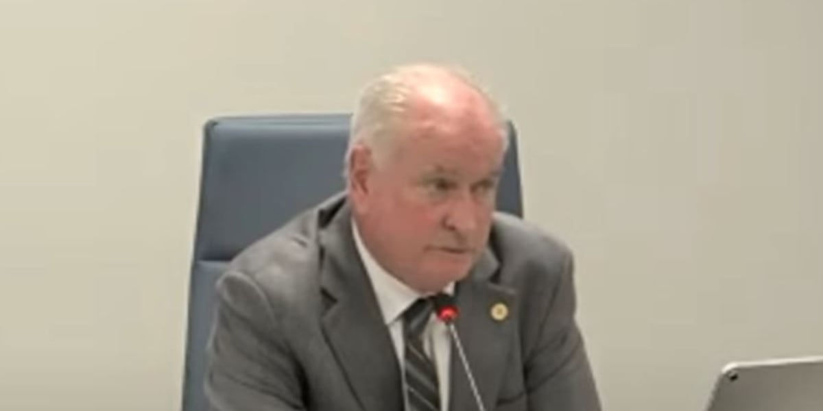Bloomington’s mayor challenges city residents to serve others on Labor Day