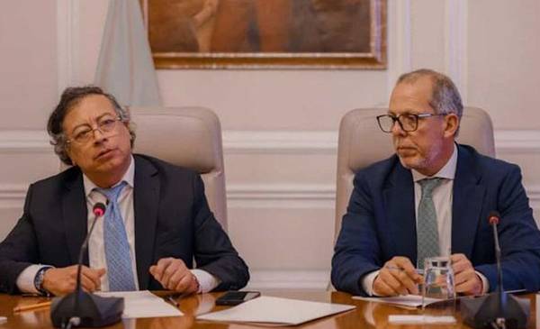 El exasesor de Petro se lanza como precandidato a la Presidencia
