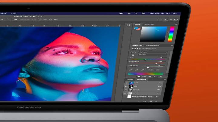 Students get their first month of Adobe Creative Cloud Pro for free