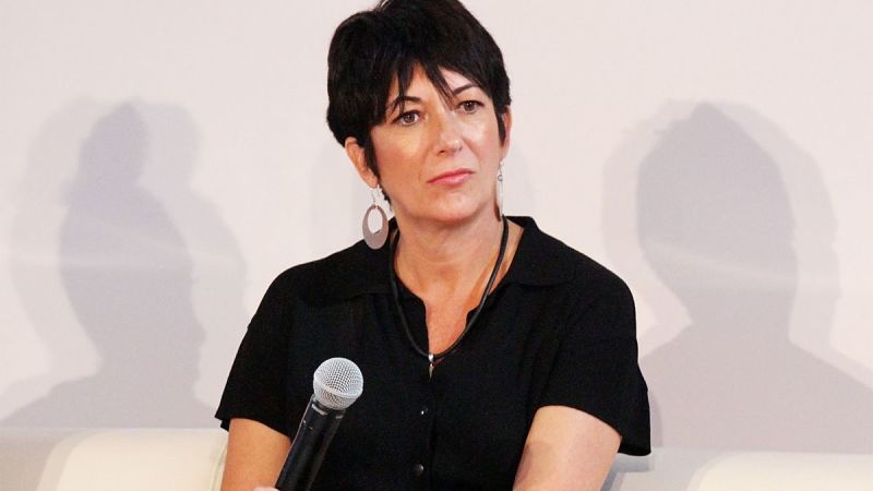 La llegada de Ghislaine Maxwell al campo de prisioneros de Texas genera tensión y restricciones
