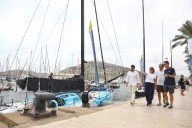 La alcaldesa Noelia Arroyo recorre el Ocean Live Park y destaca la masiva afluencia de público, que ha superado todas las expectativas