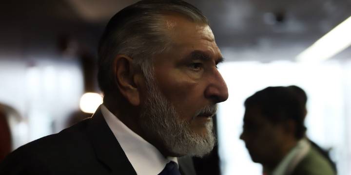 Increpan a Adán Augusto López en el Centro Histórico de CDMX: “¡El de la barredora!”
