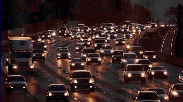 Gas prices up as holiday rush kicks off on Southern California freeways