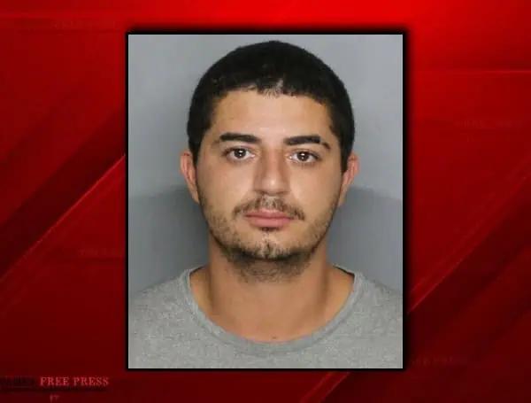 Florida Dad Arrested For Shaking Infant Outside Of The 'Nauti Parrot Oasis' Bar