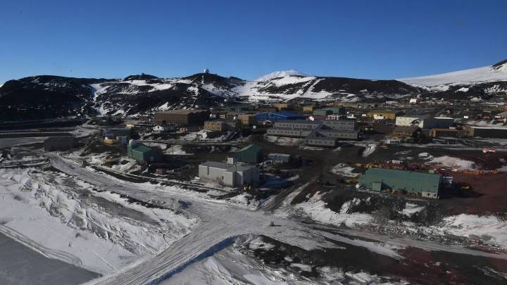 Harassment at Antarctic research bases could spell problems for moon, Mars outposts