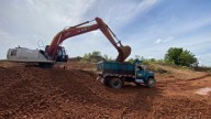Con jarillones y limpieza de caños, el Dagran busca frenar las inundaciones en El Bagre, Antioquia