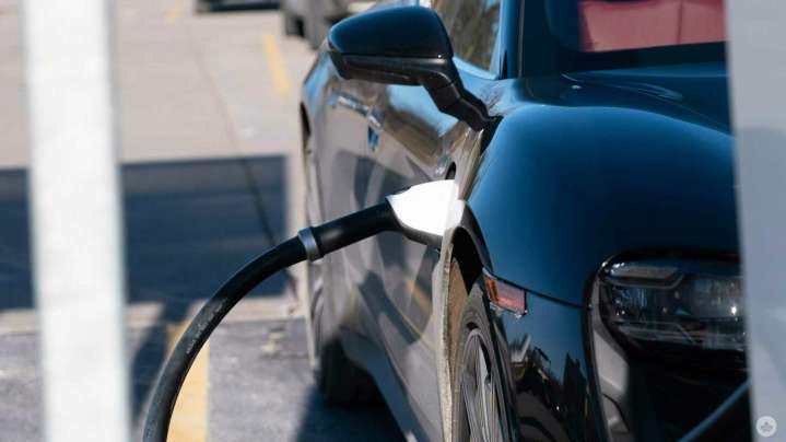 Ottawa funds over 480 EV chargers in B.C.