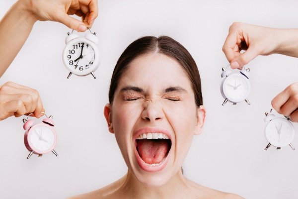 ¿Atrasaremos la hora? Debaten si modifican el huso horario en la Argentina