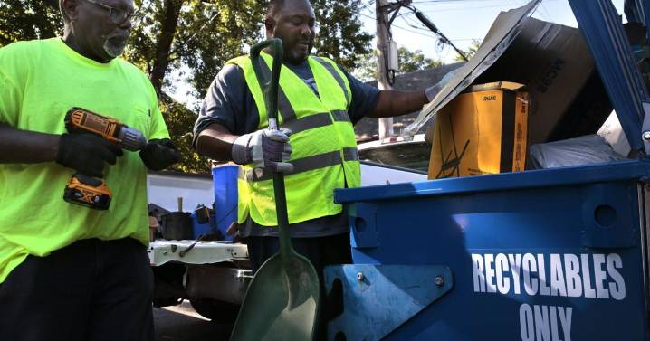 Letter: With the city canceling alley recycling, $14 fee should be moot