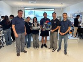 Estudiantes llevan el nombre de Santa Ana a nivel mundial