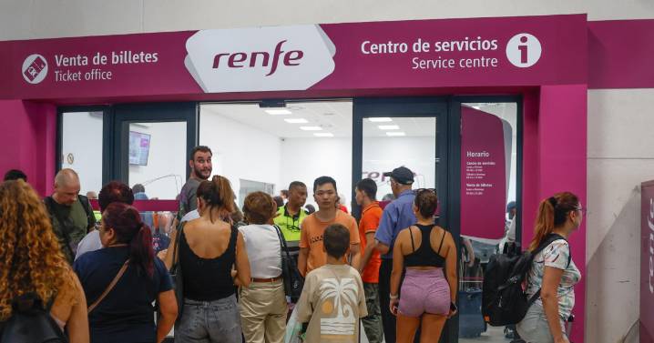 Suspenden hasta nuevo aviso la circulación de trenes de alta velocidad entre Madrid y Galicia