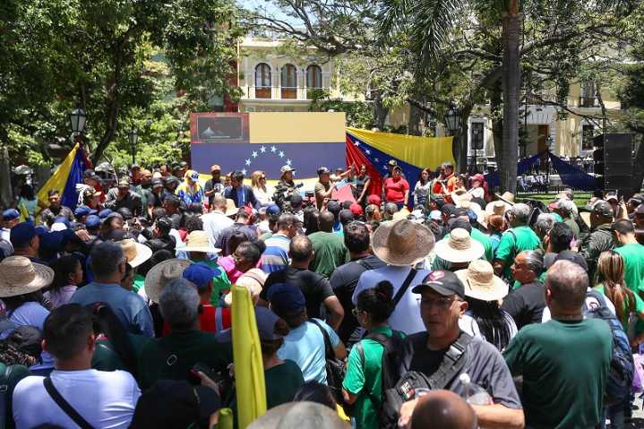 Presidente Maduro hace un llamado a todos y todas a alistarse