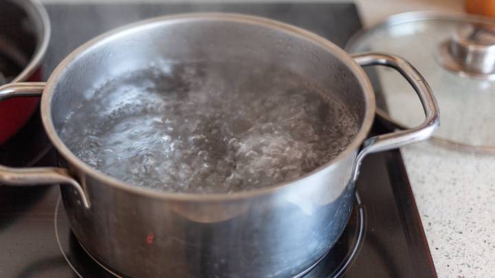Malibu residents urged to boil water following pressure drop
