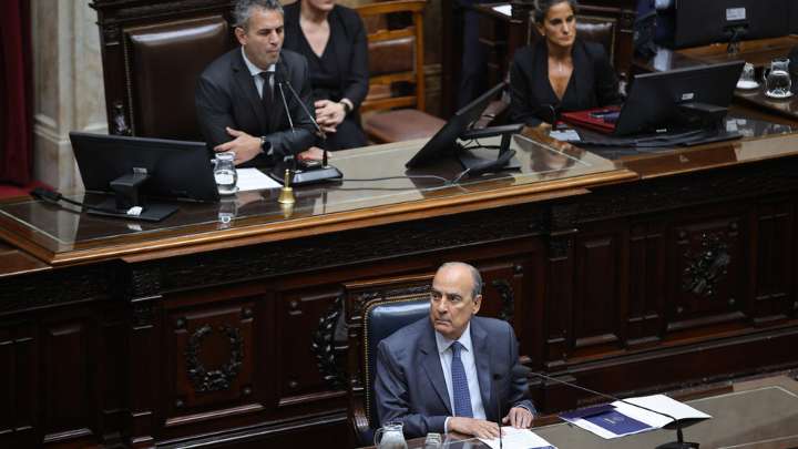 Francos dio la cara pero ninguna explicación