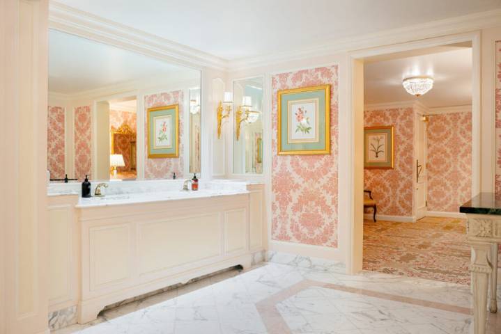 Little America Hotel 'Pink Restroom' is in the running for 'America's Best Restroom'