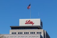 Eli Lilly: Don't Bet Against This Biotech Powerhouse (NYSE:LLY)