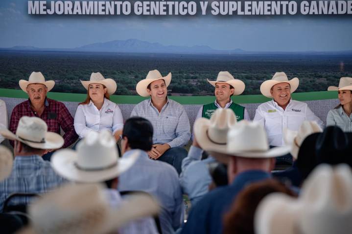 Estado y municipios trabajamos a beneficio del campo: Javier Díaz