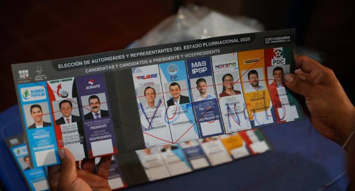 Elecciones Bolivia 2025: "Nulo, nulo", la constante en el conteo en un centro de votación en región afín a Evo Morales 
